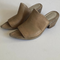 Cleo Slide, Saddle