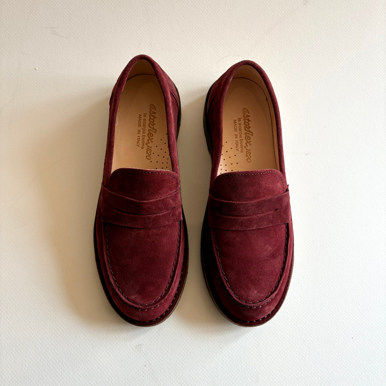 Suede Loafer, Wine