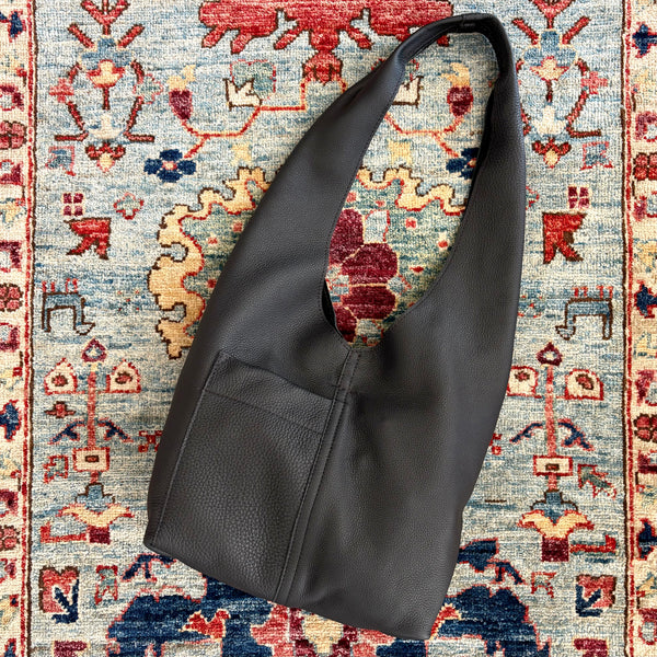 Small Candid Sling, Black