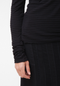Outline T-Neck, Black